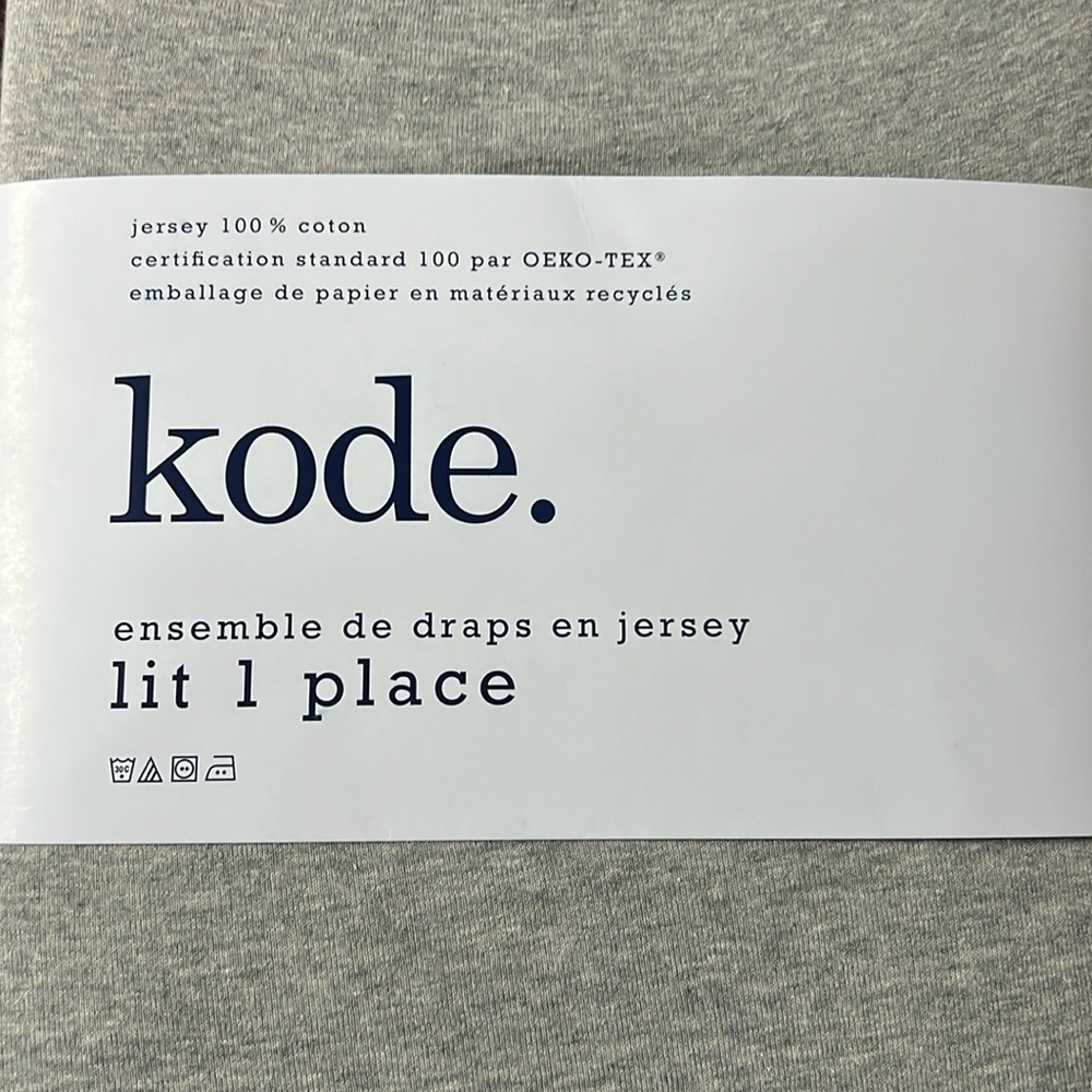 Brand New Kode Twin Size Sheet Set